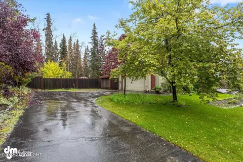 10129 Preuss Ln, Eagle River, AK 99577 photo 47