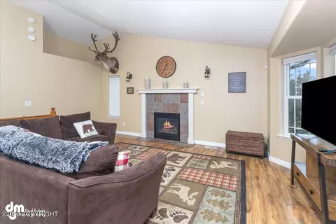 10129 Preuss Ln, Eagle River, AK 99577 photo 8