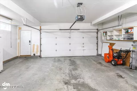 10129 Preuss Ln, Eagle River, AK 99577 photo 40