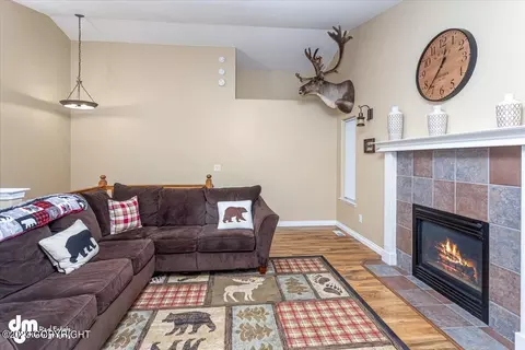 10129 Preuss Ln, Eagle River, AK 99577 photo 7