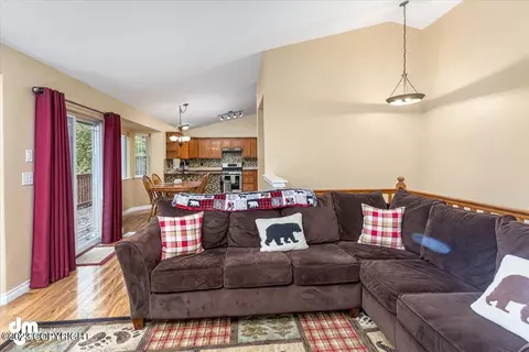 10129 Preuss Ln, Eagle River, AK 99577 photo 10