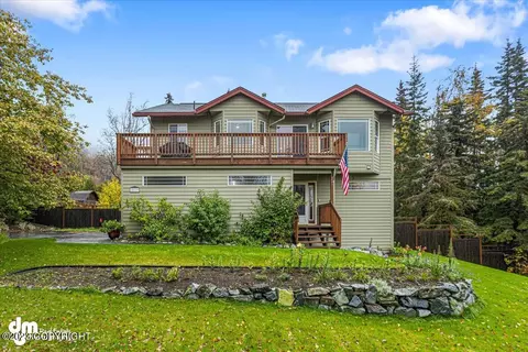 10129 Preuss Ln, Eagle River, AK 99577 photo 3