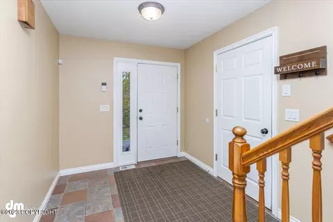 10129 Preuss Ln, Eagle River, AK 99577 photo 5