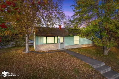 5801 Sterling Way, Anchorage, AK 99504