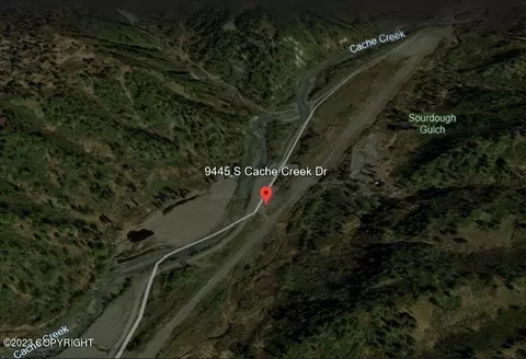 9445 S Cache Creek Dr, Trapper Creek, AK 99683