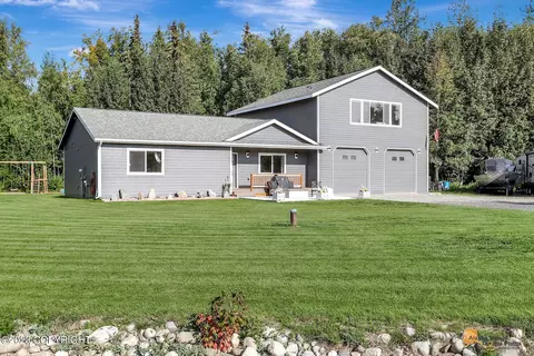 2001 W Sunday Cir, Wasilla, AK 99654
