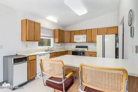 8300 E 20th Ave, Anchorage, AK 99504 photo 8