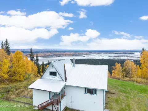 11925 Flyway Ct, Salcha, AK 99714
