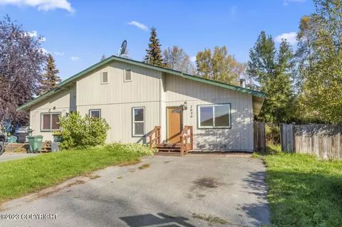 2636 Bryant Cir, Anchorage, AK 99507