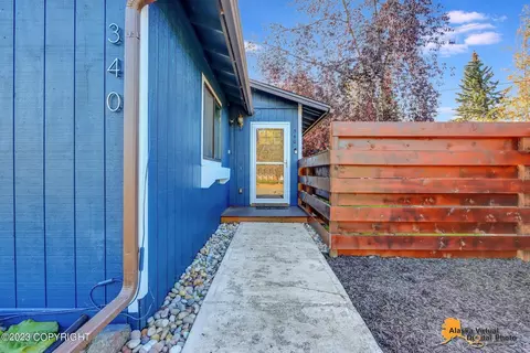 340 Dannilyn Cir, Anchorage, AK 99504