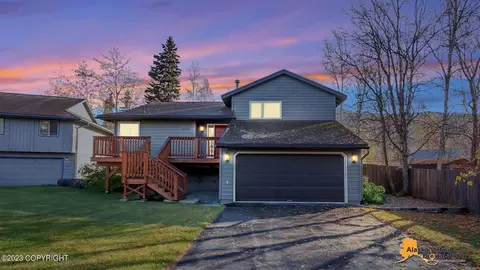 18324 Cache Creek Cir, Eagle River, AK 99577