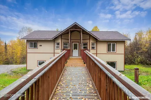 21562 Kobuk Ln, Wasilla, AK 99654