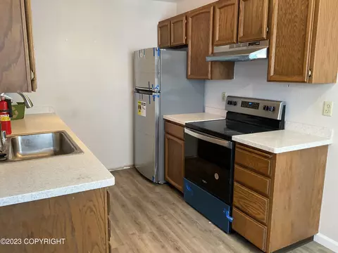 231 Mccarrey St # 2B, Anchorage, AK 99508 photo 5