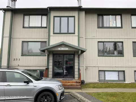 231 Mccarrey St # 2B, Anchorage, AK 99508
