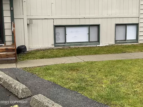231 Mccarrey St # 2B, Anchorage, AK 99508 photo 2