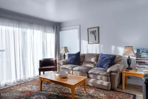 811 O Pl # 2, Anchorage, AK 99501