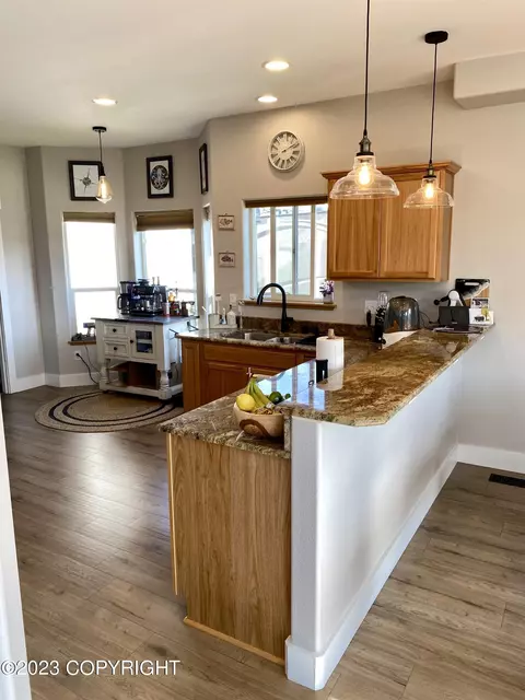 5865 Big Bend Loop, Anchorage, AK 99502 photo 6