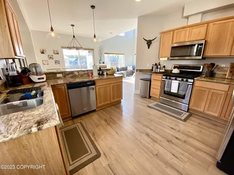 5865 Big Bend Loop, Anchorage, AK 99502 photo 7