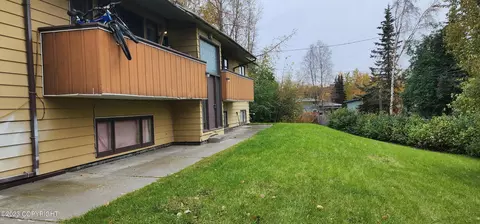 1760 Muldoon Cir, Anchorage, AK 99504