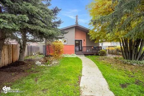 435 N Park St, Anchorage, AK 99508