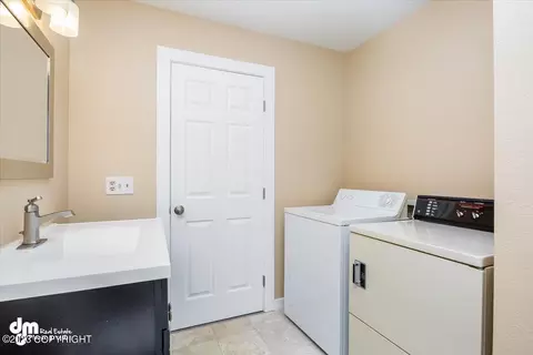8330 E 10th Ave, Anchorage, AK 99504 photo 22
