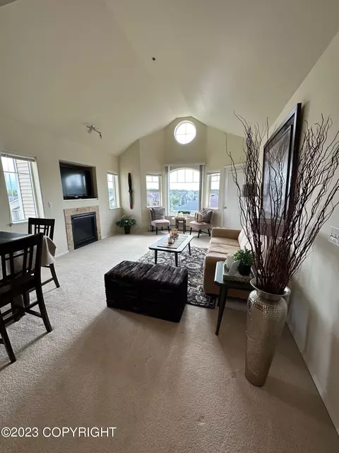 11324 Discovery View Dr # 310B, Anchorage, AK 99515