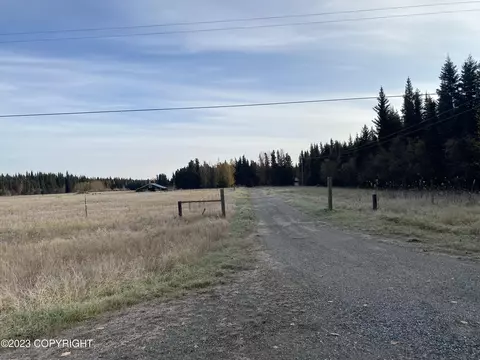 5608 Tanana Loop, Delta Junction, AK 99737 photo 5