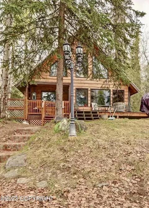 4897 S Big Lake Rd, Wasilla, AK 99654