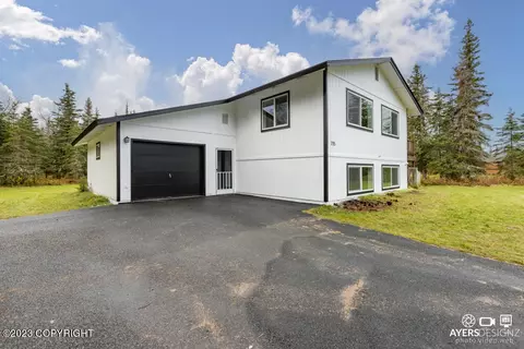 715 Muir Ave, Kenai, AK 99611