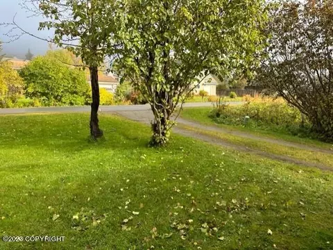 259 E Bayview Ave, Homer, AK 99603 photo 18