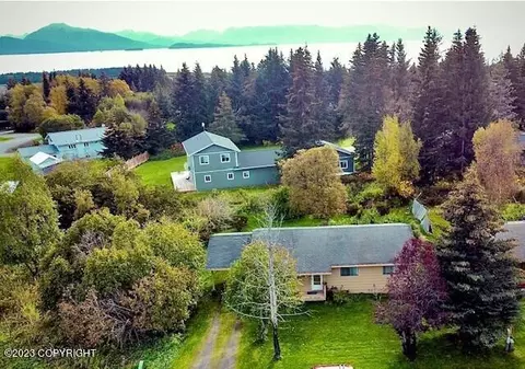 259 E Bayview Ave, Homer, AK 99603