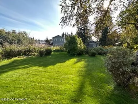 259 E Bayview Ave, Homer, AK 99603 photo 3