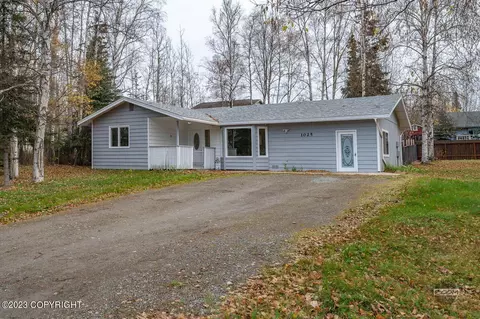 1025 N Arnold Palmers St, Wasilla, AK 99654