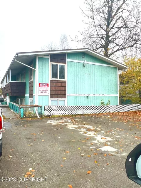 1032 E 12th Ave, Anchorage, AK 99501 photo 4