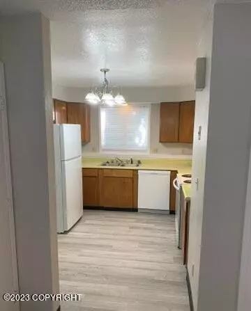 1032 E 12th Ave, Anchorage, AK 99501 photo 18