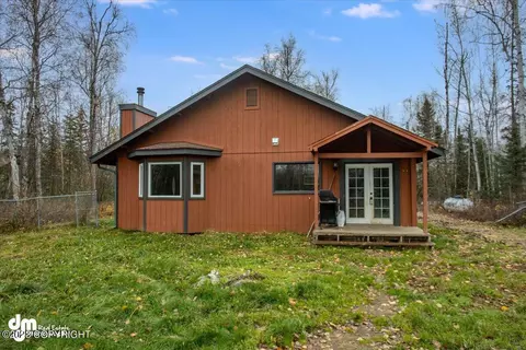 8938 W Phalarope Dr, Wasilla, AK 99623