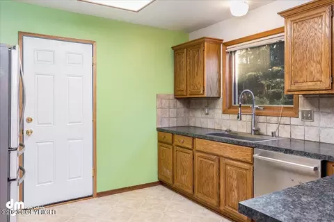 9197 W Parkview Terrace Loop, Eagle River, AK 99577 photo 13