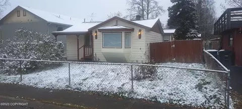 708 Irwin St, Anchorage, AK 99508 photo 2
