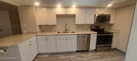 708 Irwin St, Anchorage, AK 99508 photo 7