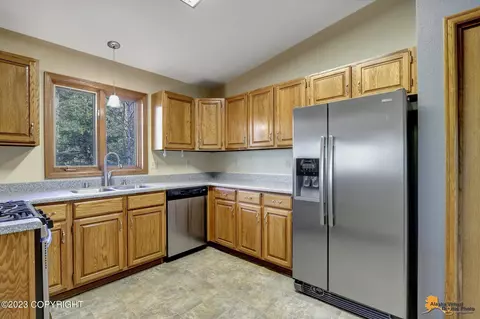 15731 Southpark Loop, Anchorage, AK 99516 photo 24