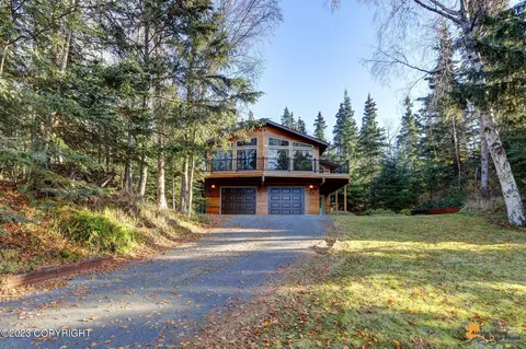 15731 Southpark Loop, Anchorage, AK 99516 photo 3