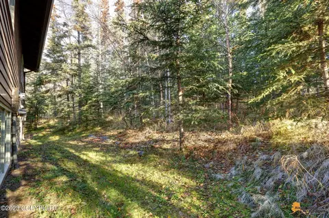 15731 Southpark Loop, Anchorage, AK 99516 photo 11