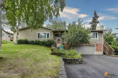 6148 Chevigny St, Anchorage, AK 99502