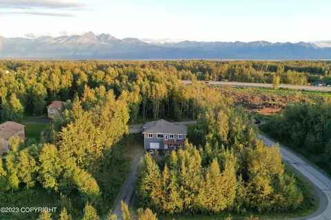4137 E Meridian Loop, Wasilla, AK 99654 photo 3