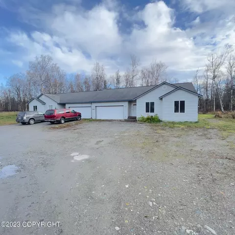 205 W Sheridan Cir, Wasilla, AK 99654