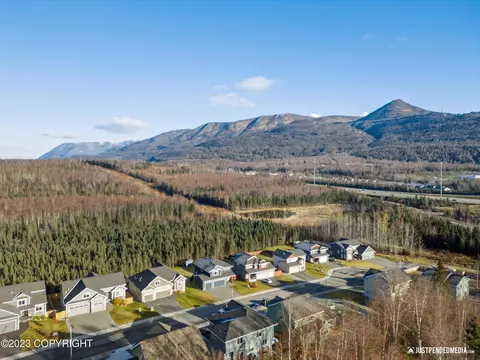 13869 Akers Cir, Eagle River, AK 99577 photo 3