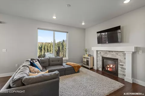 13869 Akers Cir, Eagle River, AK 99577 photo 11