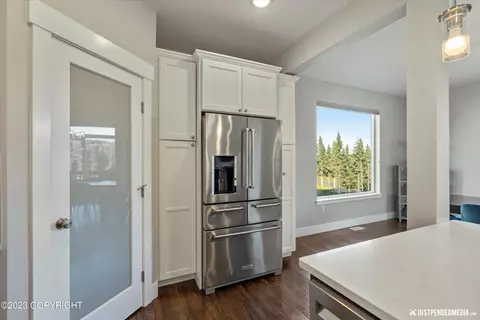 13869 Akers Cir, Eagle River, AK 99577 photo 24