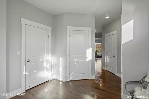 13869 Akers Cir, Eagle River, AK 99577 photo 8