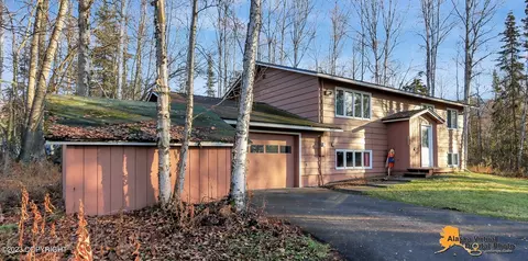 16808 Fire House Ln, Eagle River, AK 99577 photo 3